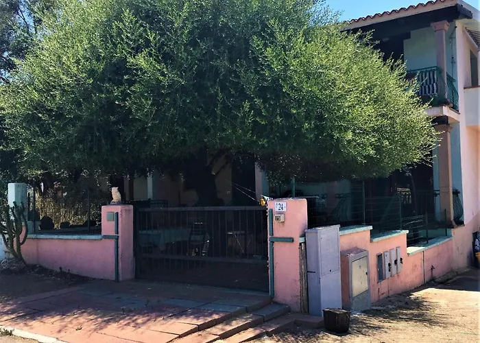 度假居 Olivastro Di Tanaunella *